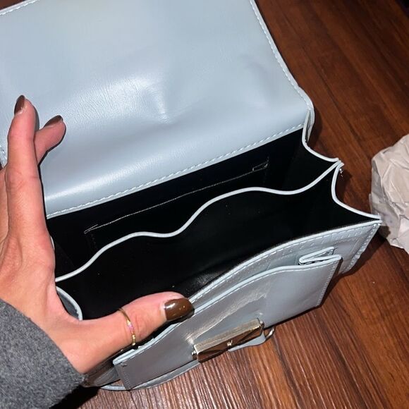 Brand NEW White Leather Crossbody Bag Woven Chain Top Handle NWT - Snap Closure - Picture 11 of 14